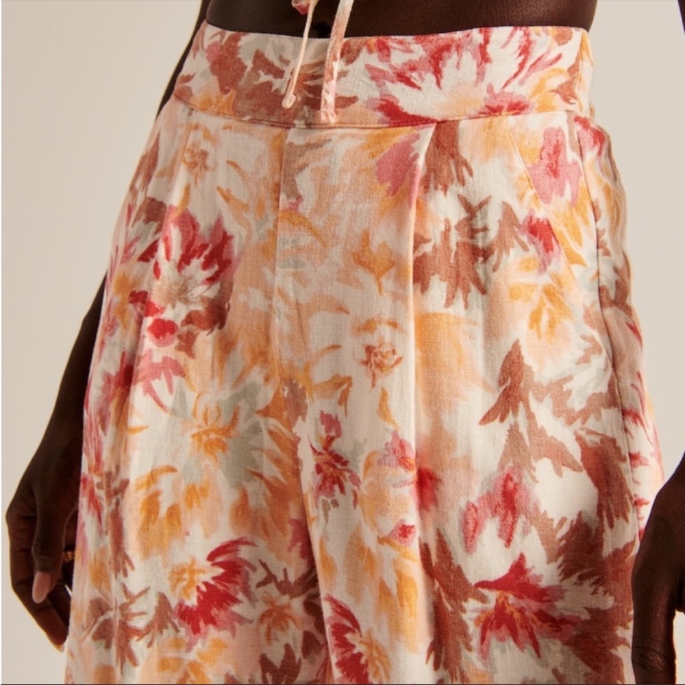 Linen-Blend Floral Wide Leg Pant